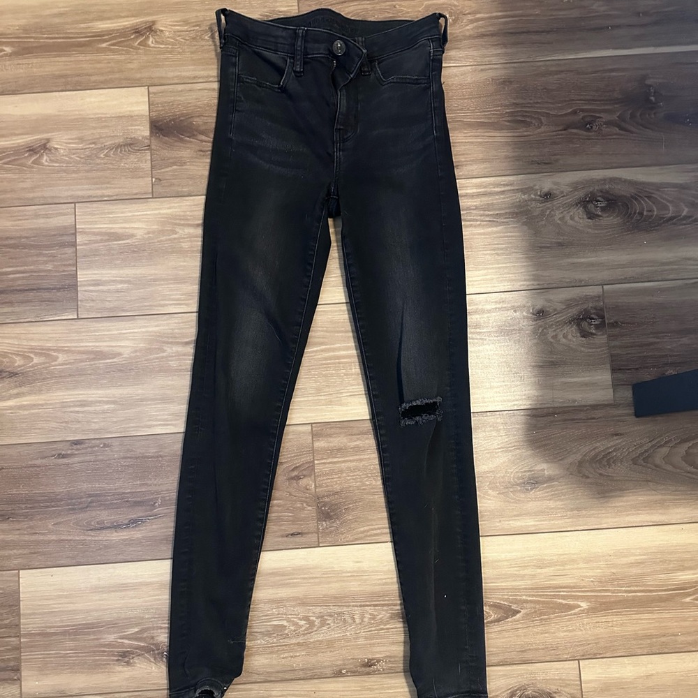 American Eagle Outfitters Black Skinny Jeans with Knee Distress
